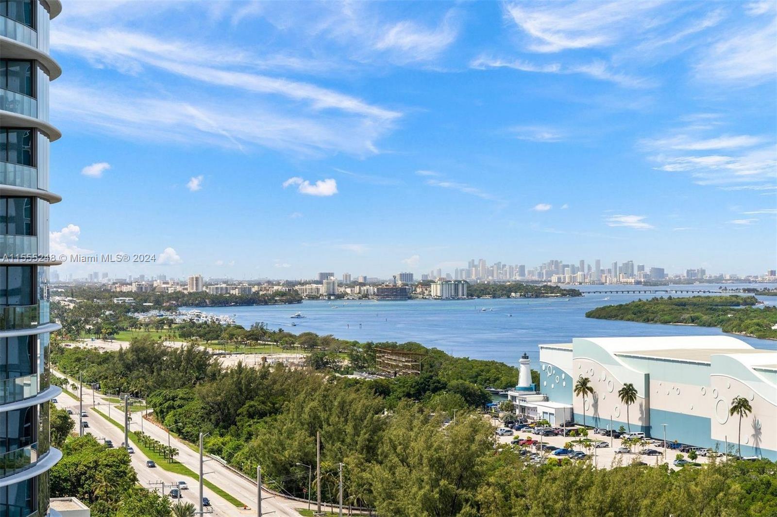 15811 Collins Ave # 1507