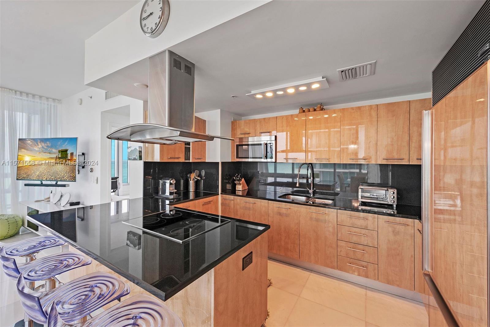 6899 Collins Ave # 1205