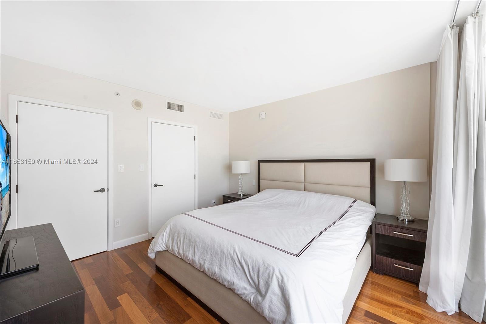 6801 Collins Ave # 1215