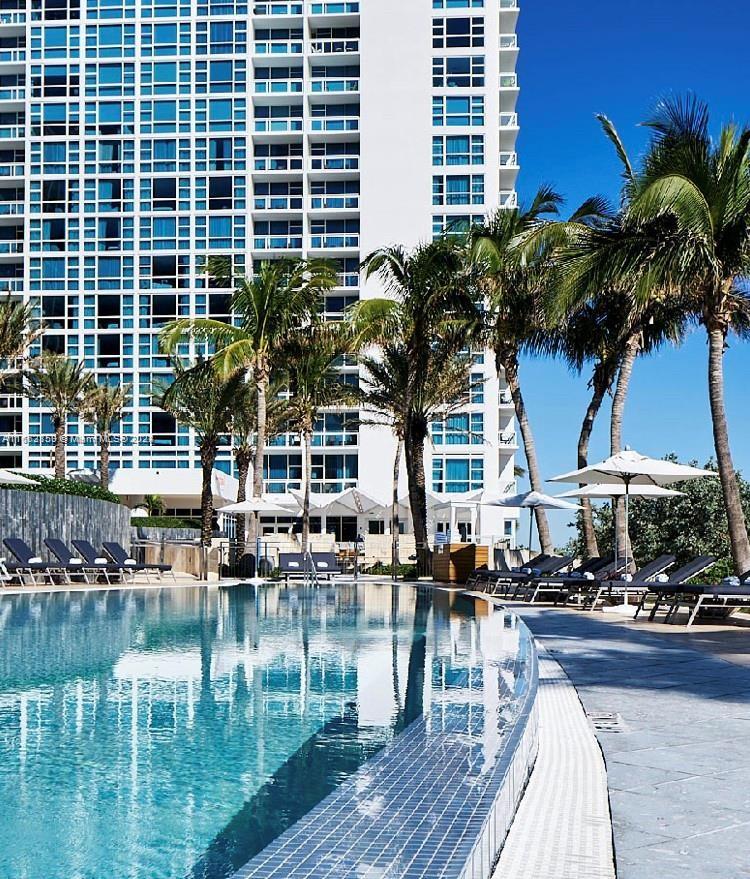 6801 Collins Ave # 1215