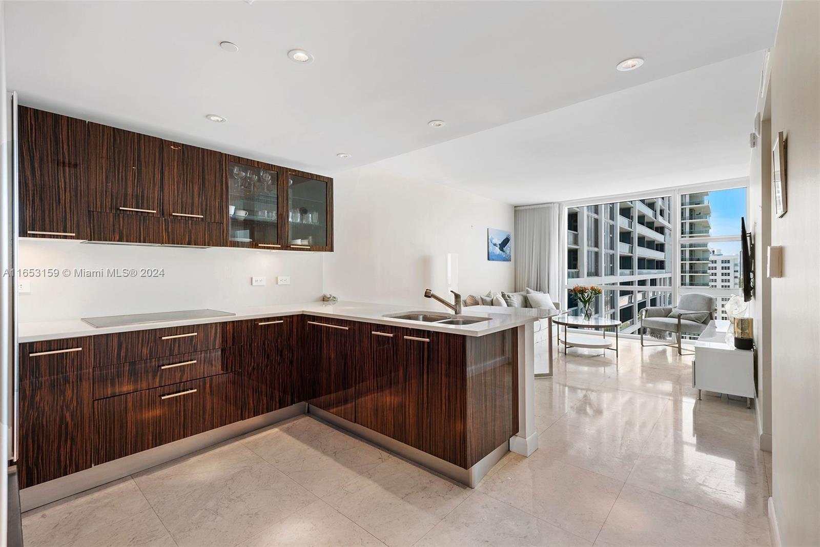 6801 Collins Ave # 1215