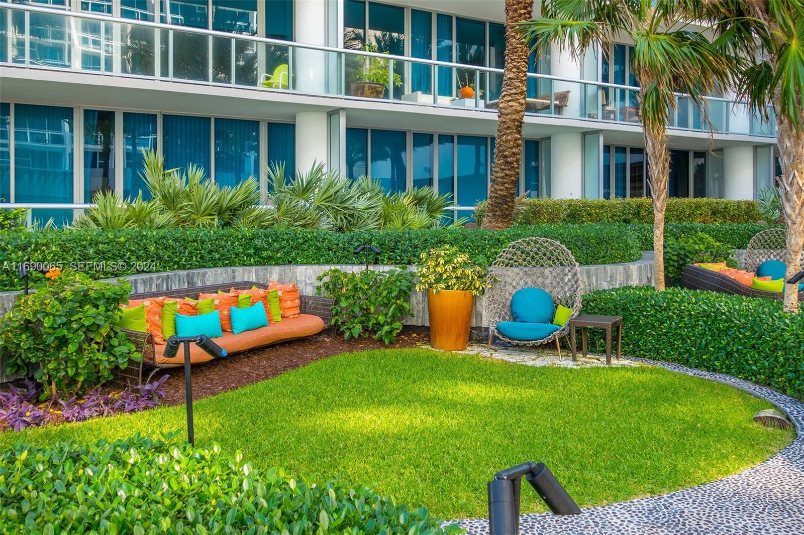 6801 Collins Ave # 1215