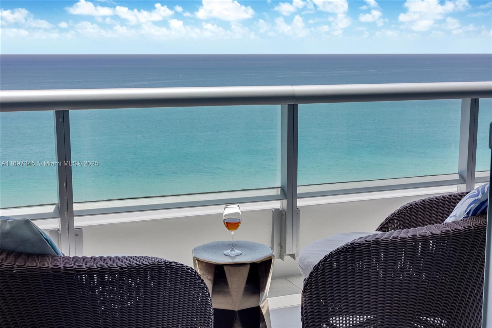 6799 Collins Ave # 1704