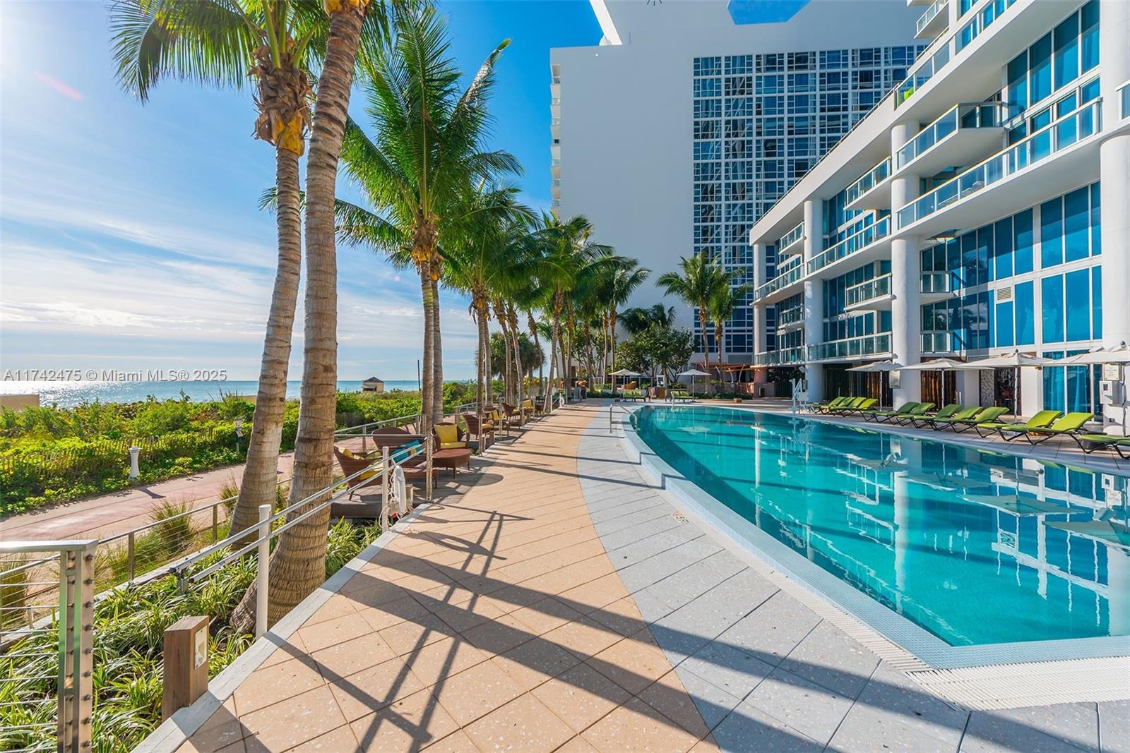 6899 Collins Ave # 1107