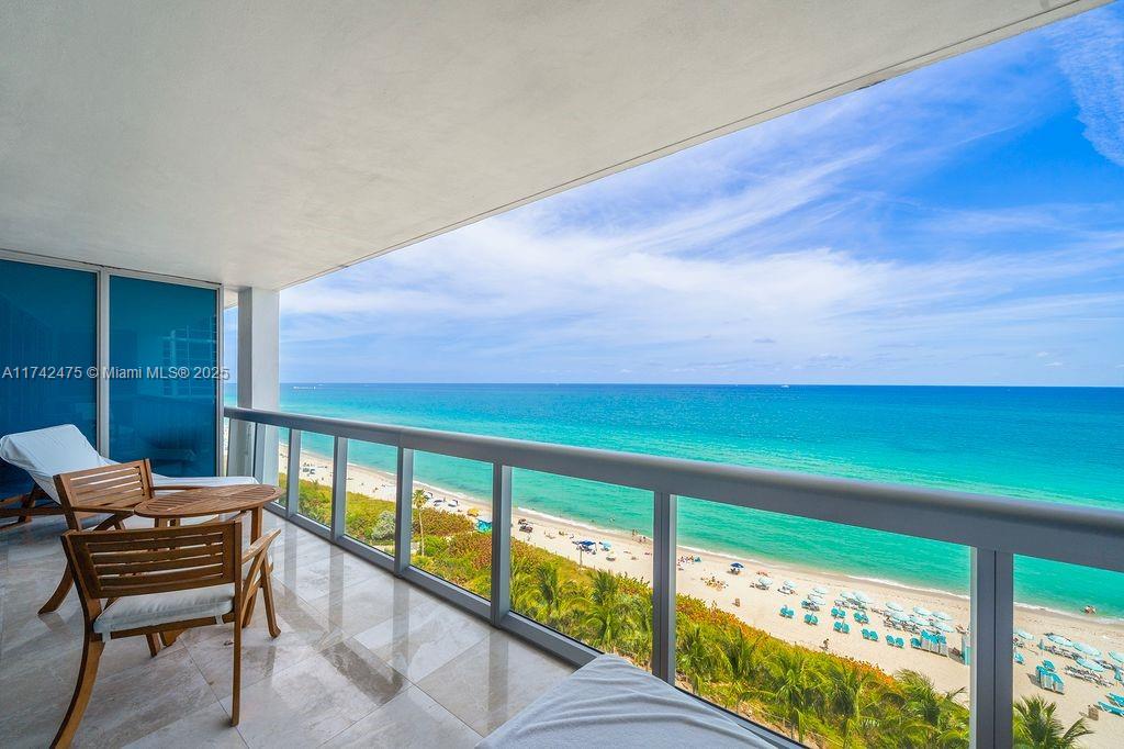 6899 Collins Ave # 1107