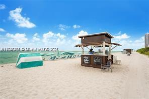 6899 Collins Ave # 1107