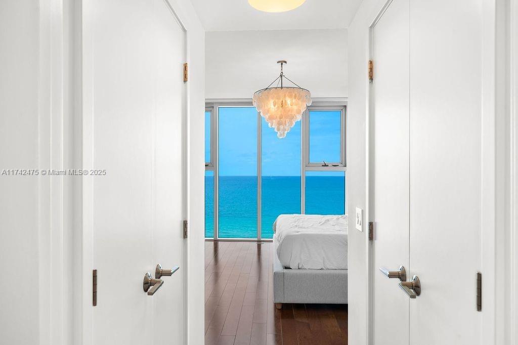 6899 Collins Ave # 1107