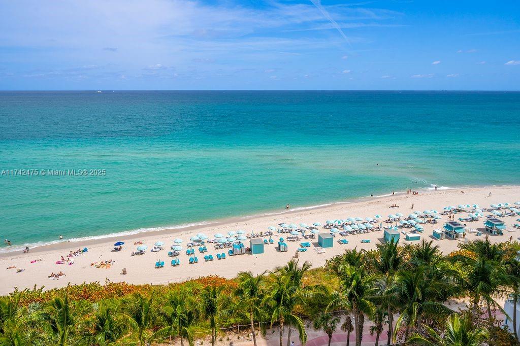 6899 Collins Ave # 1107