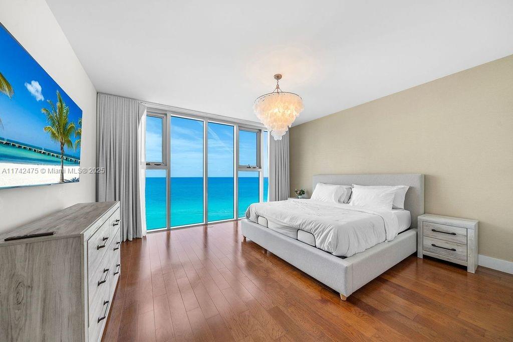 6899 Collins Ave # 1107