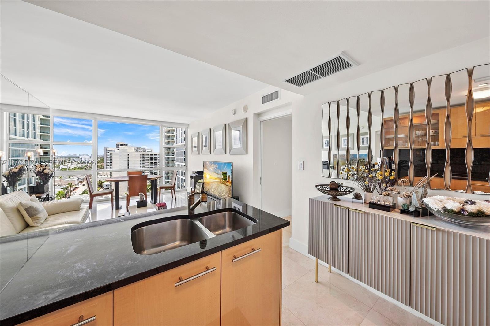 6801 Collins Ave # 1403