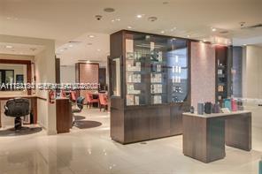 6801 Collins Ave # 1403