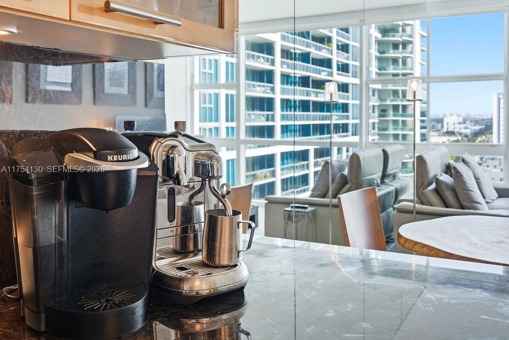 6801 Collins Ave # 1403