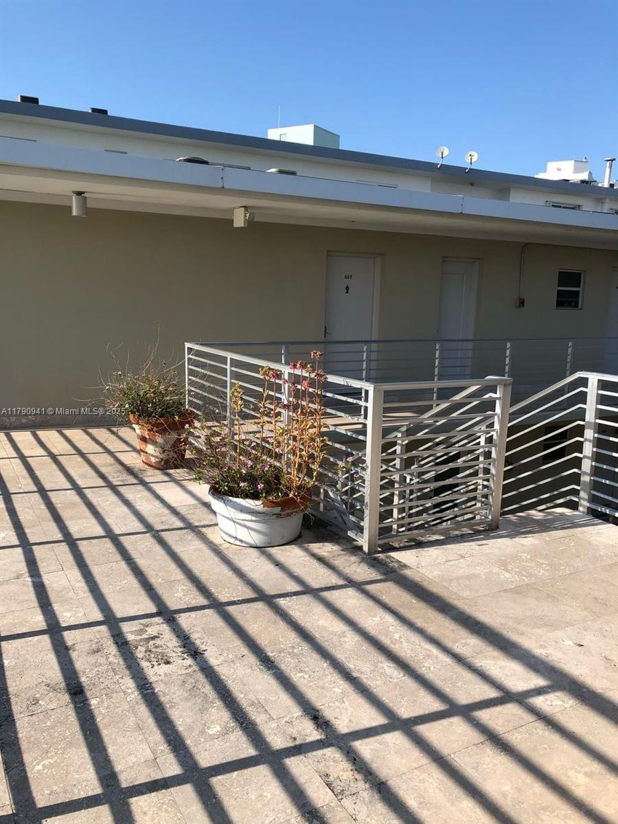 1441 Lincoln Rd # 409