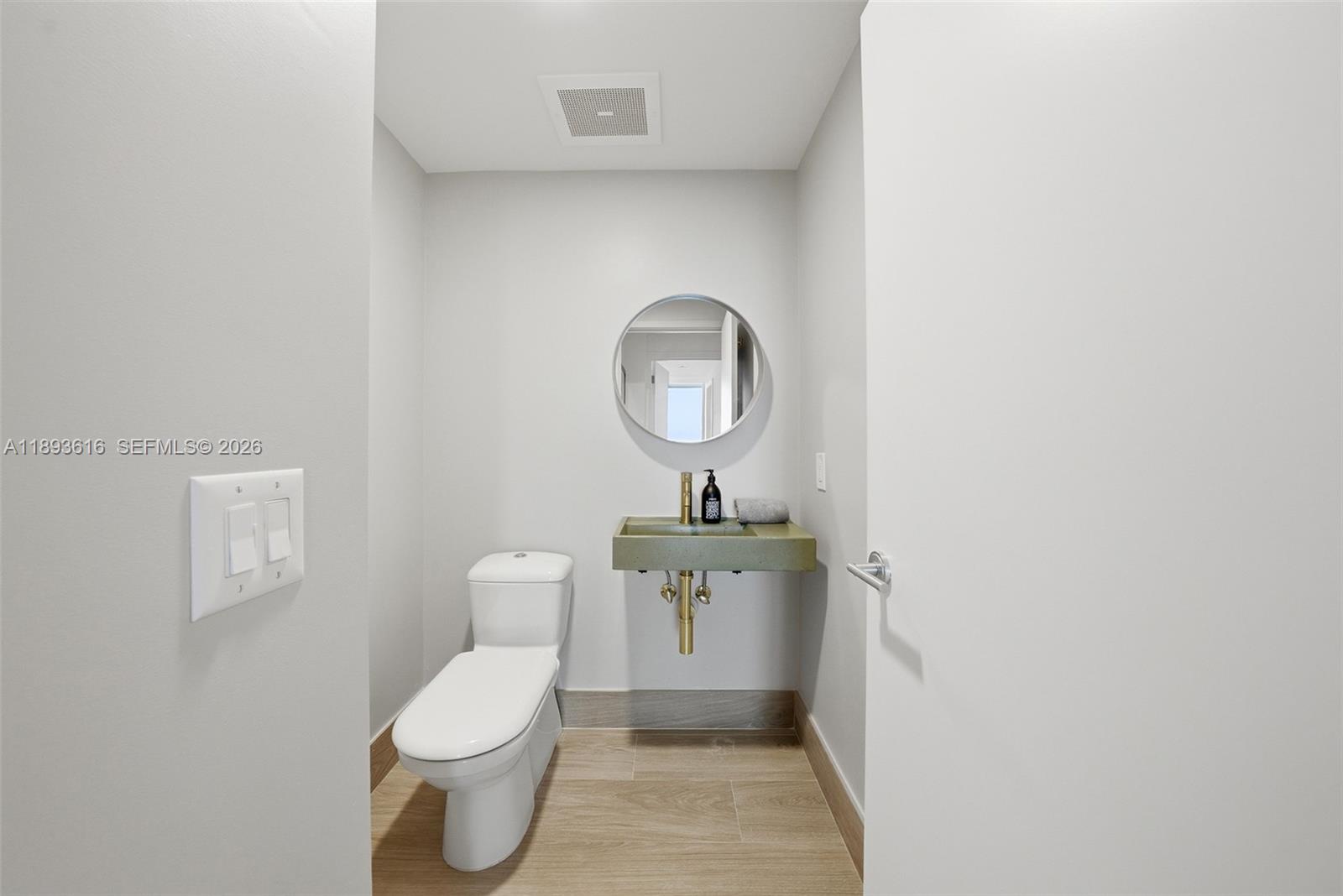 6899 Collins Ave # 2601