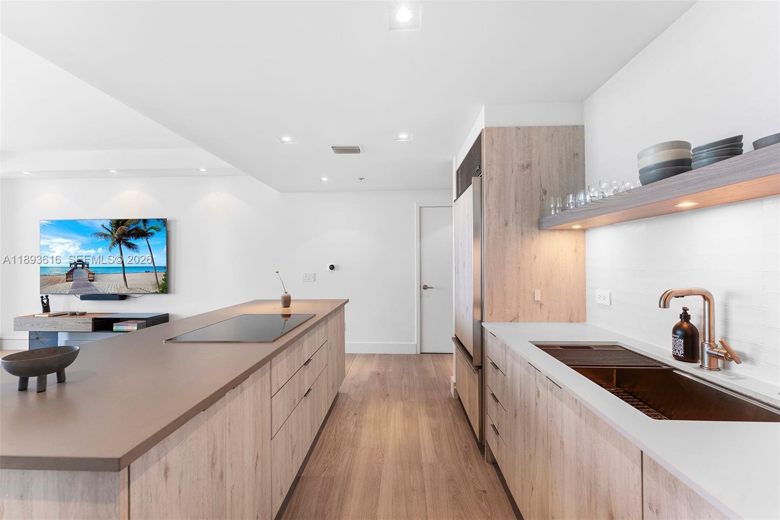 6899 Collins Ave # 2601