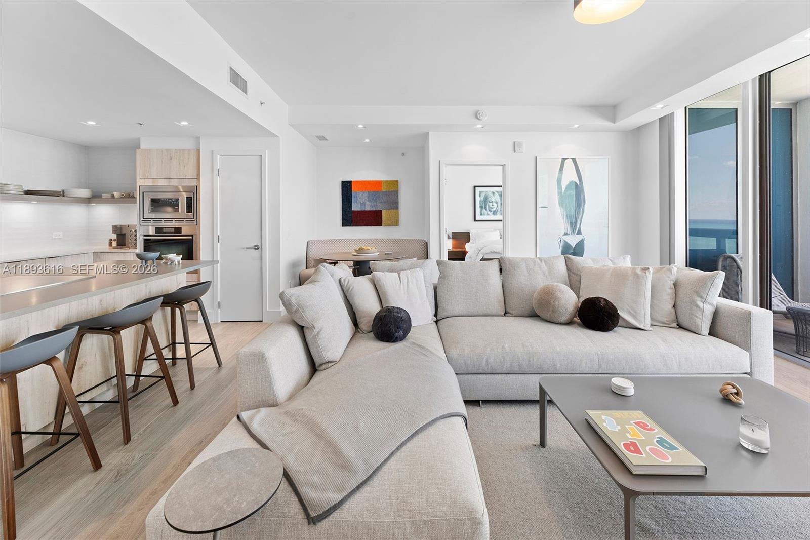 6899 Collins Ave # 2601