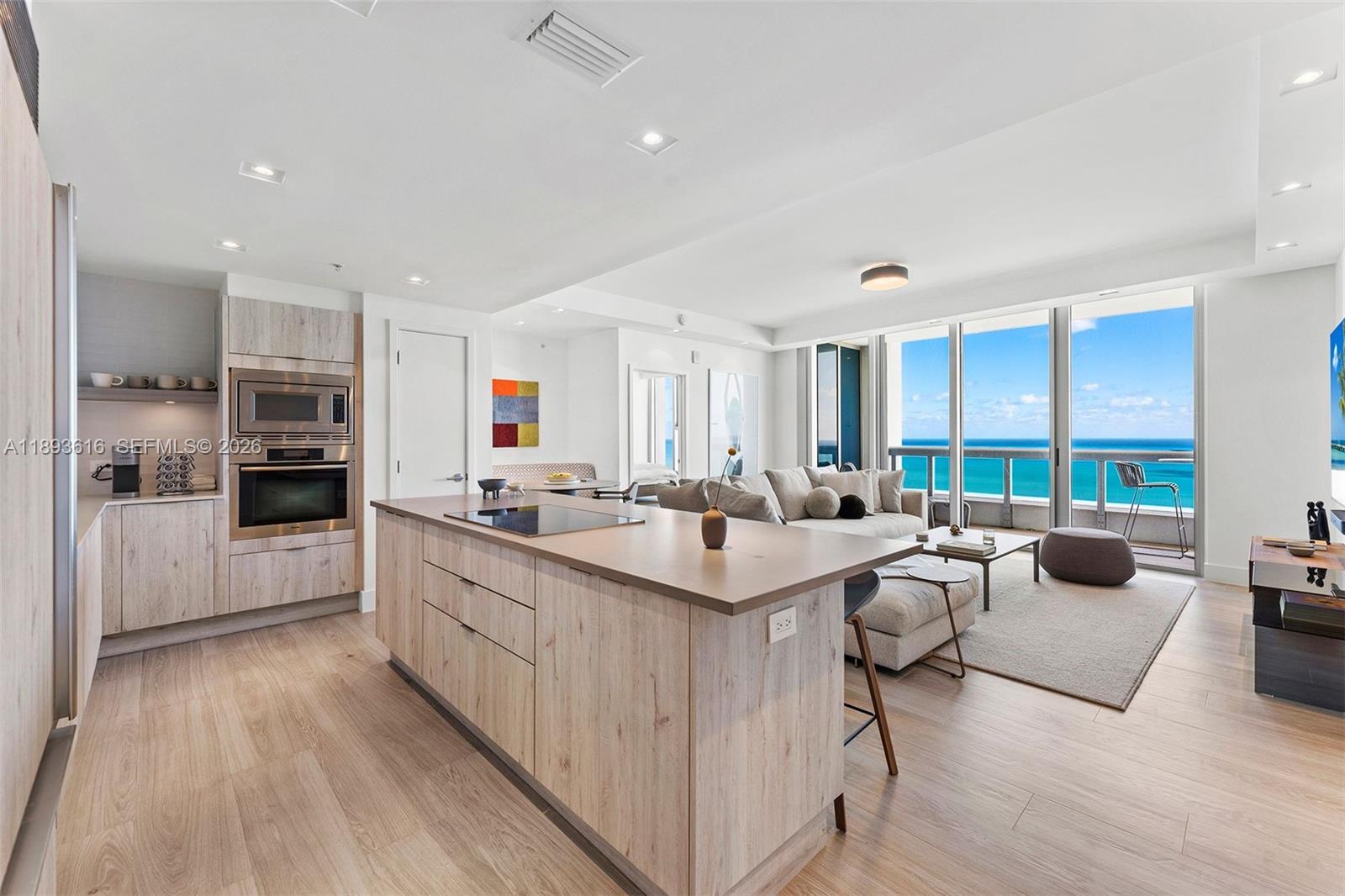 6899 Collins Ave # 2601