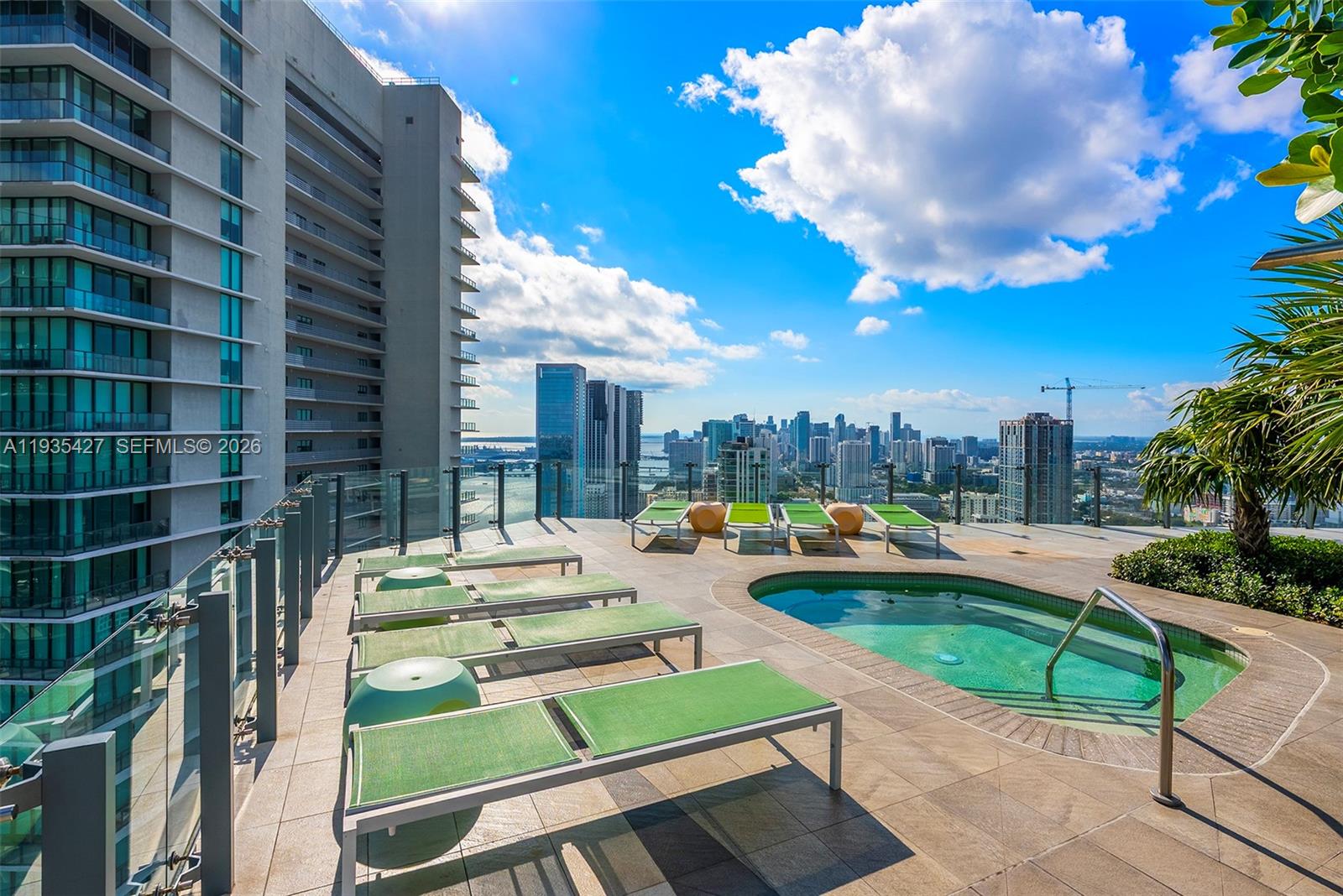 501 NE 31st St # 401