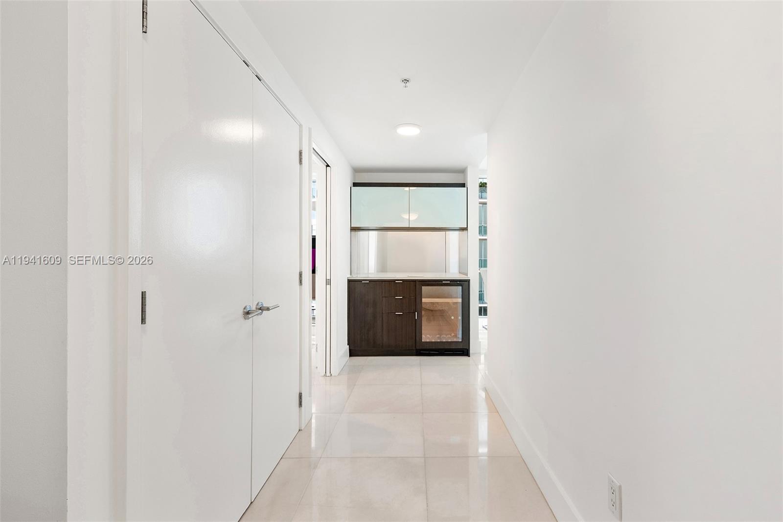 6899 Collins Ave # 1205