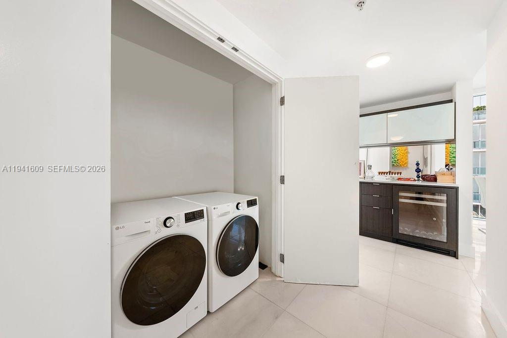 6899 Collins Ave # 1205