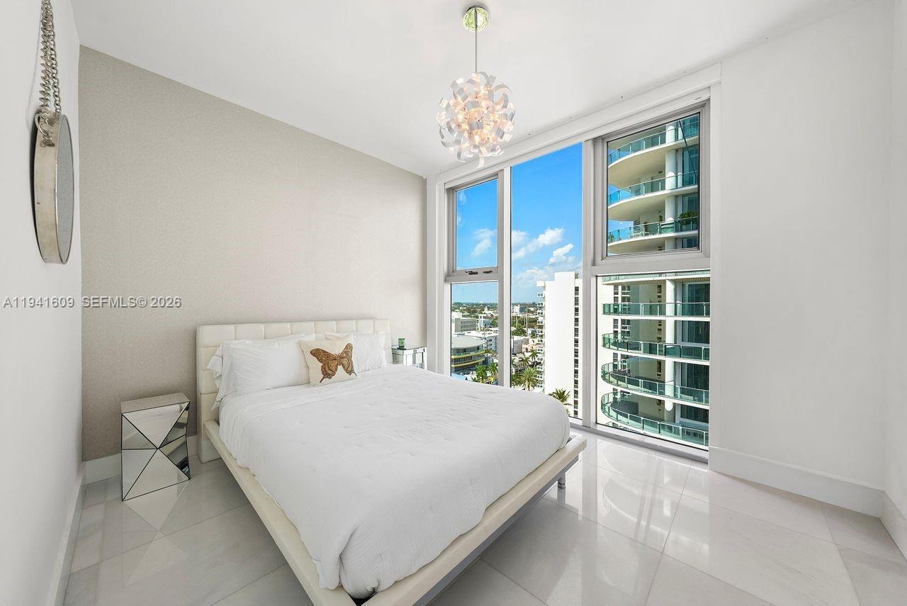 6899 Collins Ave # 1205