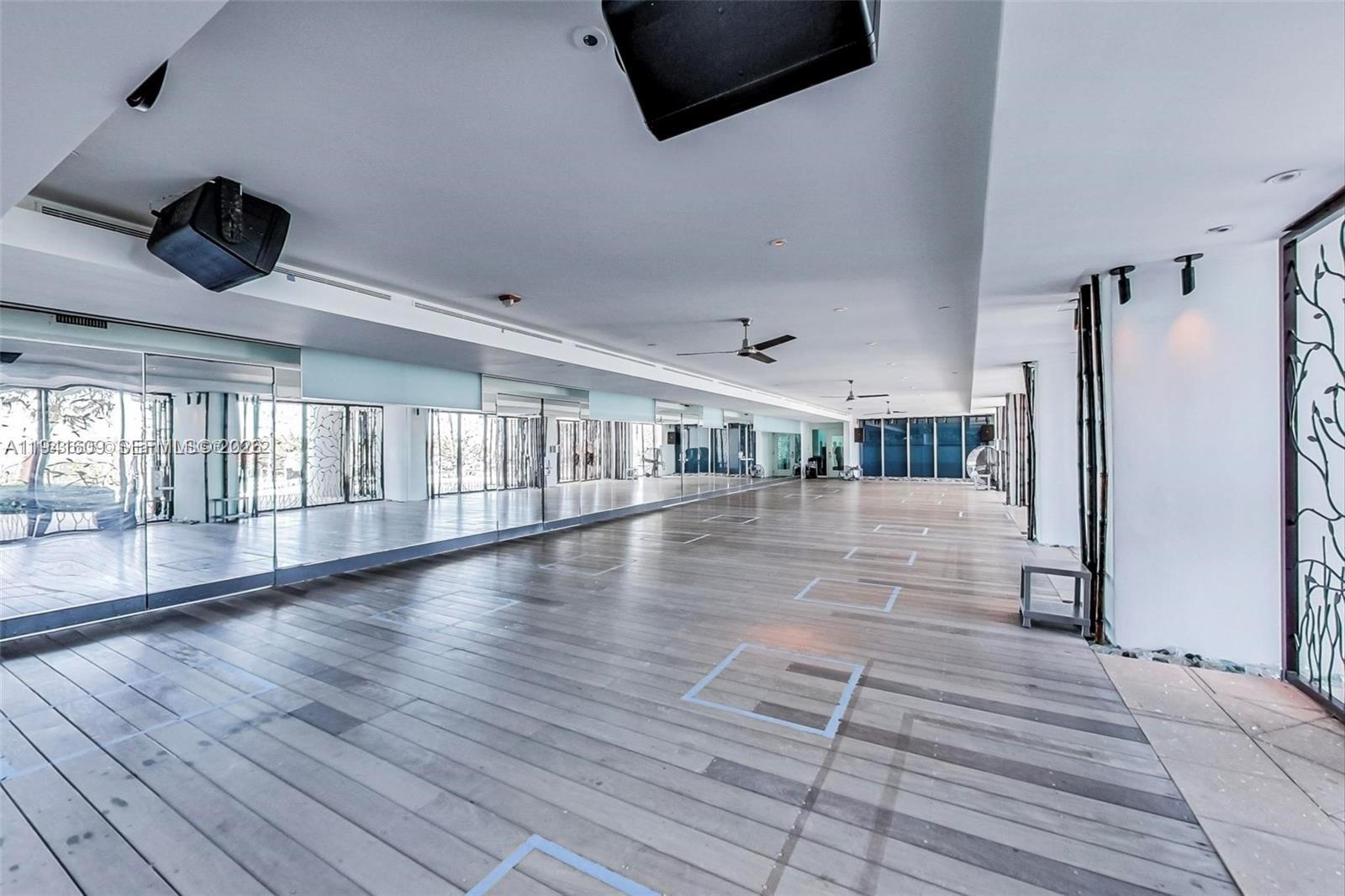 6899 Collins Ave # 1205