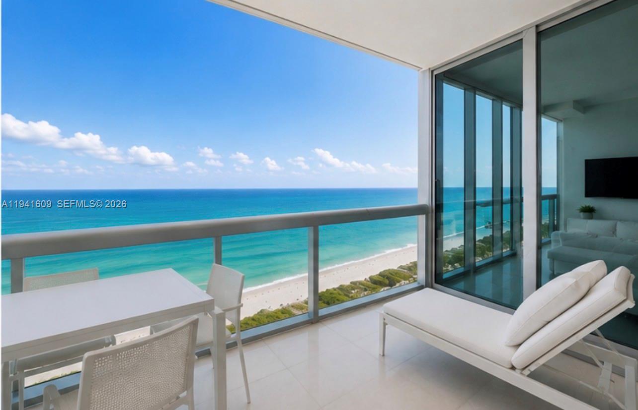 6899 Collins Ave # 1205
