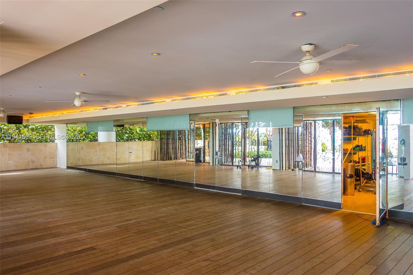 6899 Collins Ave # 1205