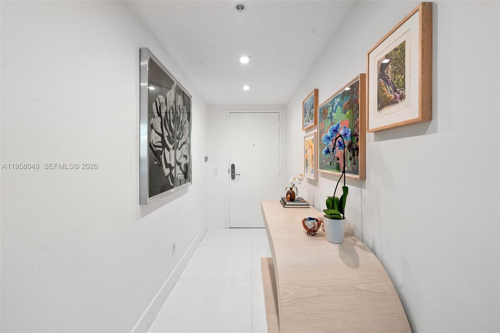 6899 Collins Ave # 1810