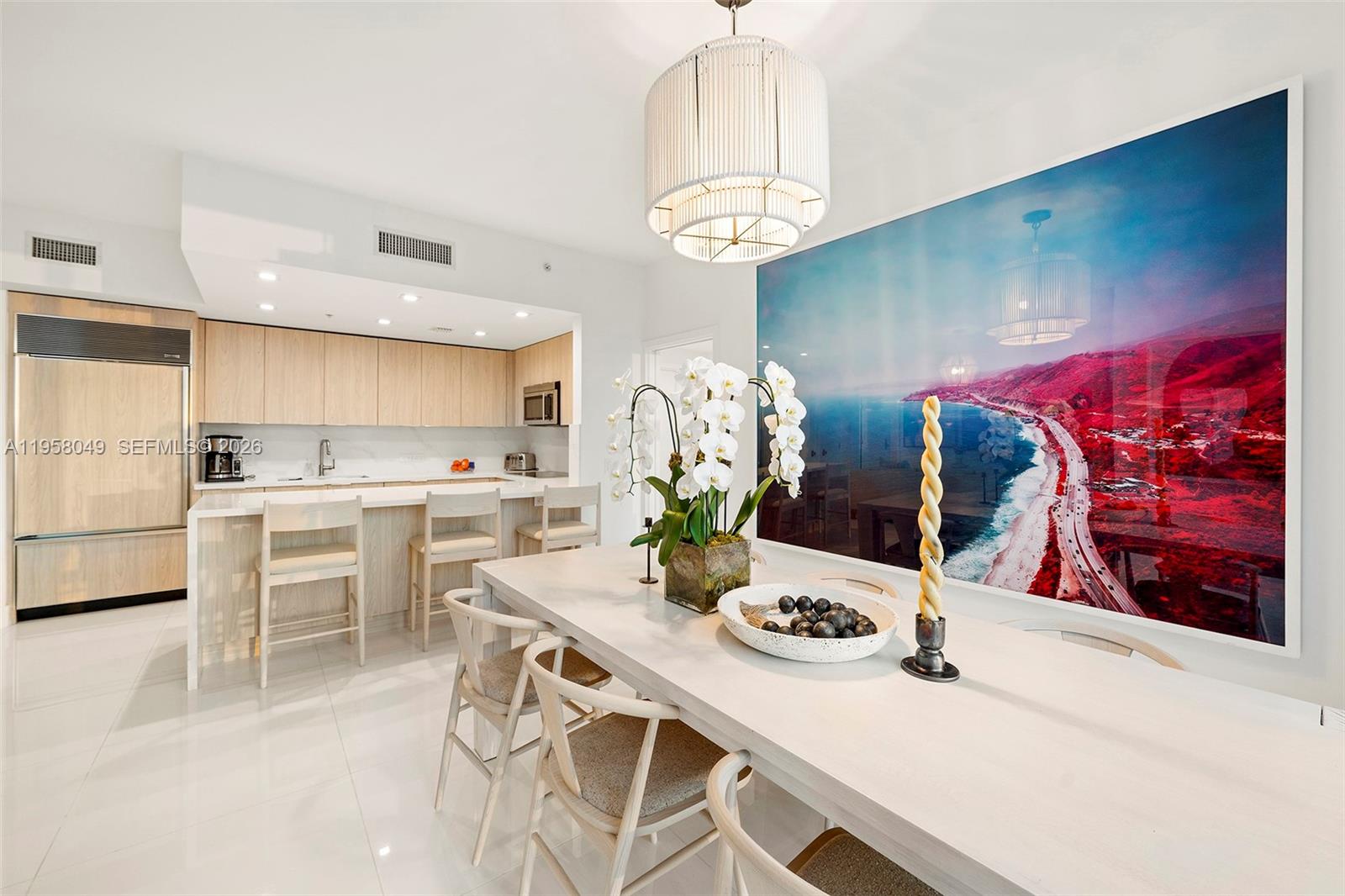 6899 Collins Ave # 1810