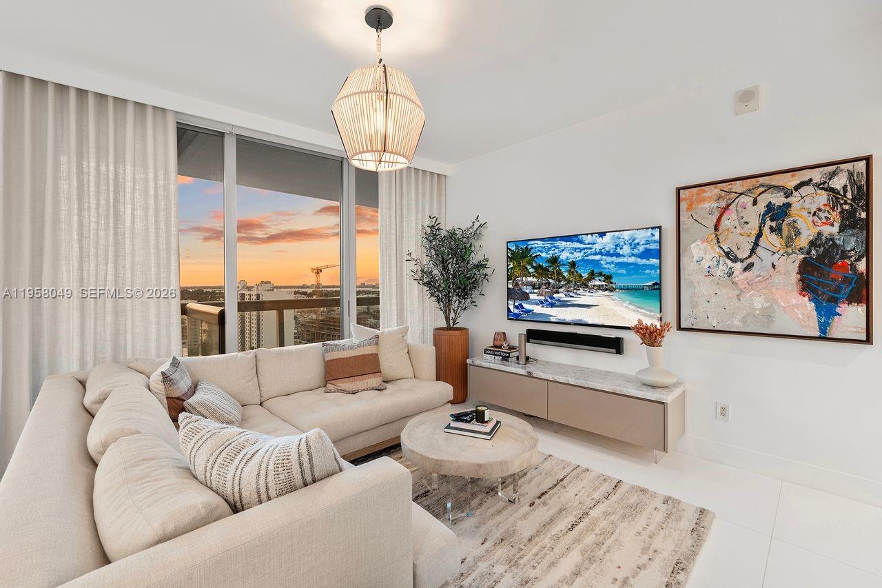 6899 Collins Ave # 1810