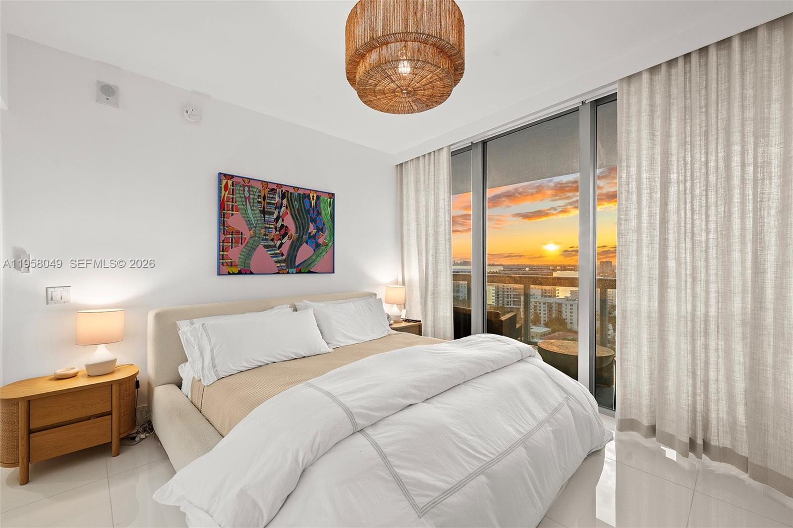 6899 Collins Ave # 1810