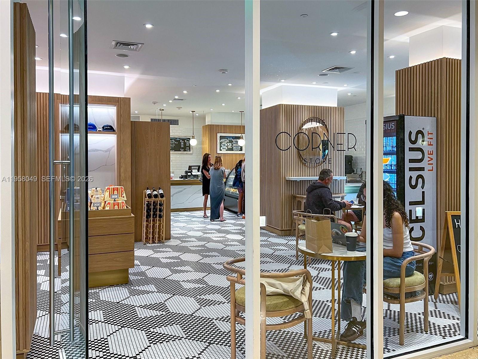 6899 Collins Ave # 1810