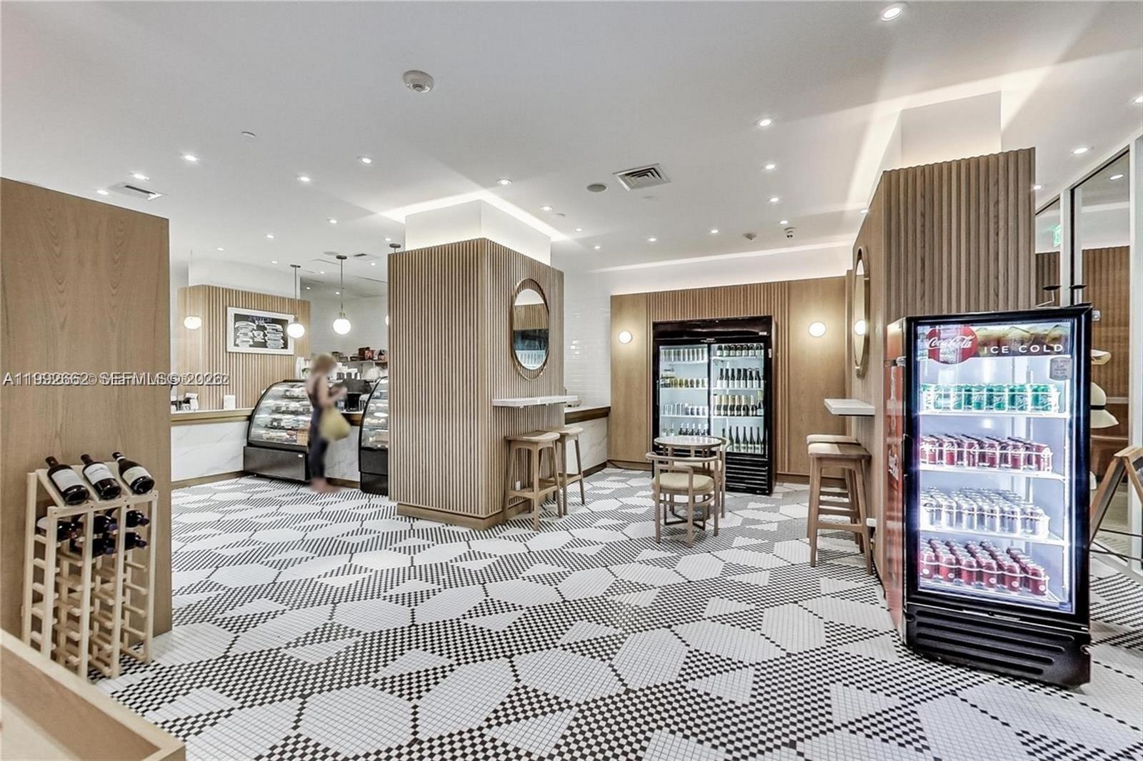 6801 Collins Ave # 1414