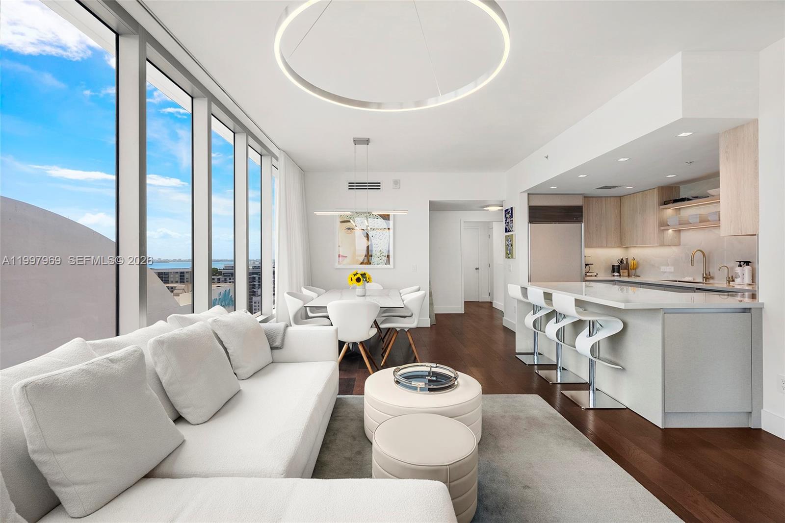 6899 Collins Ave # 1908