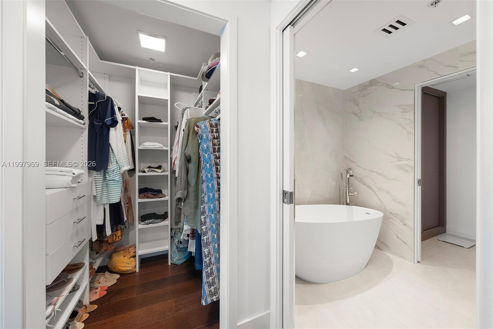 6899 Collins Ave # 1908