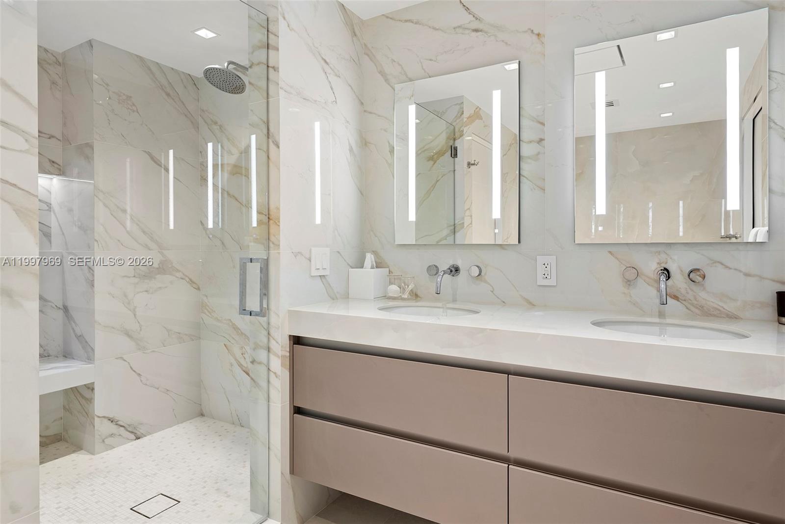 6899 Collins Ave # 1908