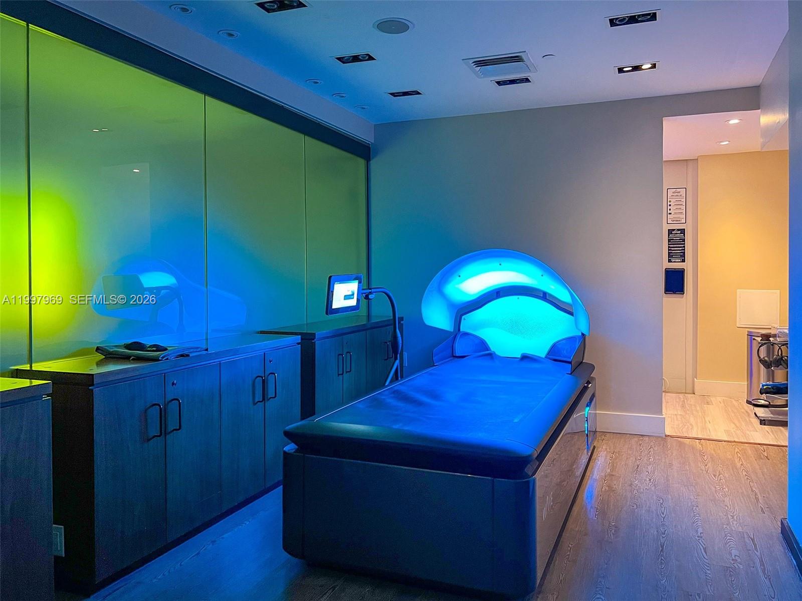 6899 Collins Ave # 1908