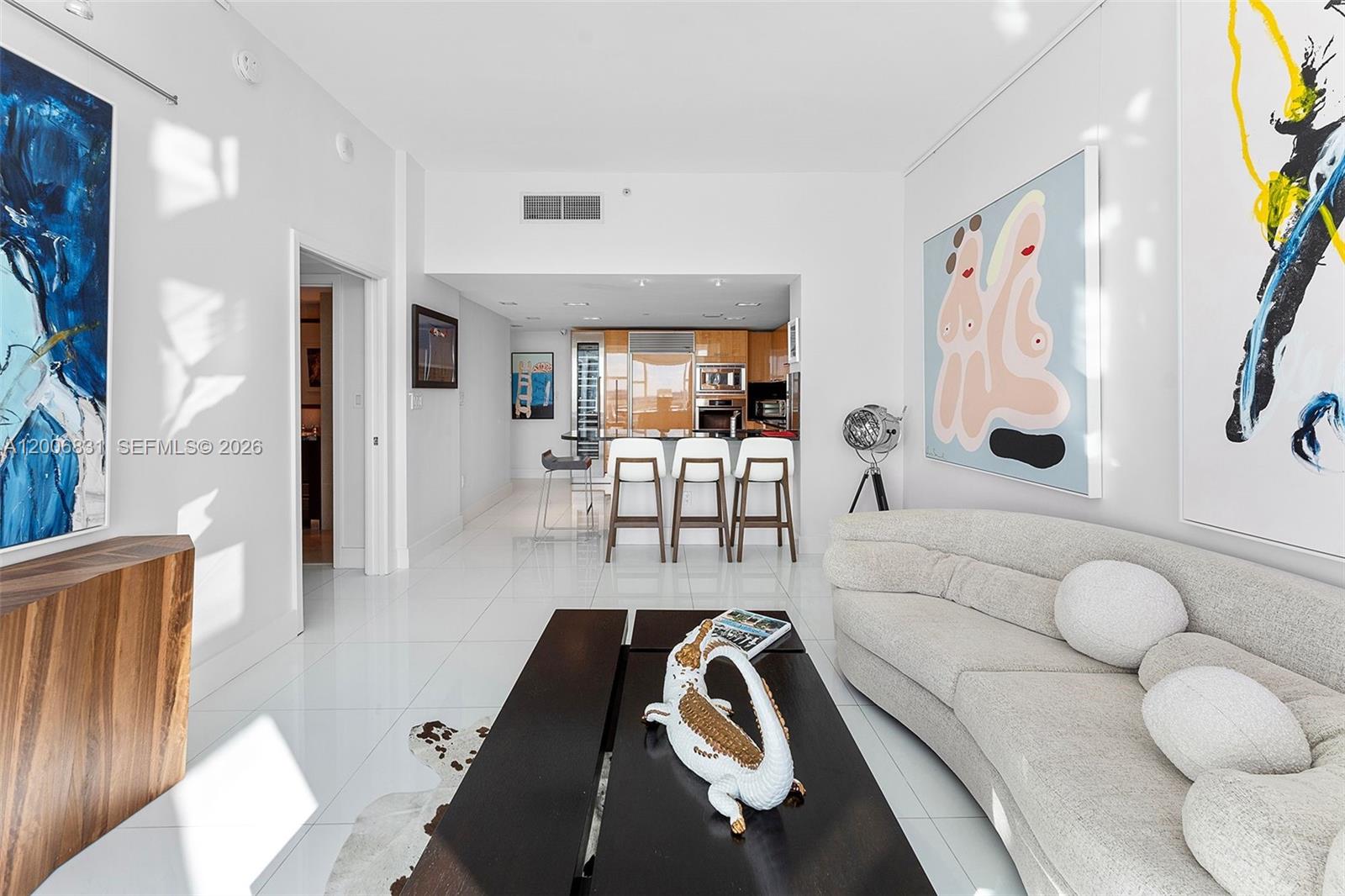 6801 Collins Ave Unit: PH01/02