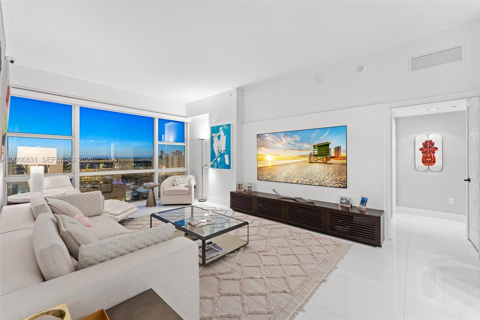 6801 Collins Ave Unit: PH01/02