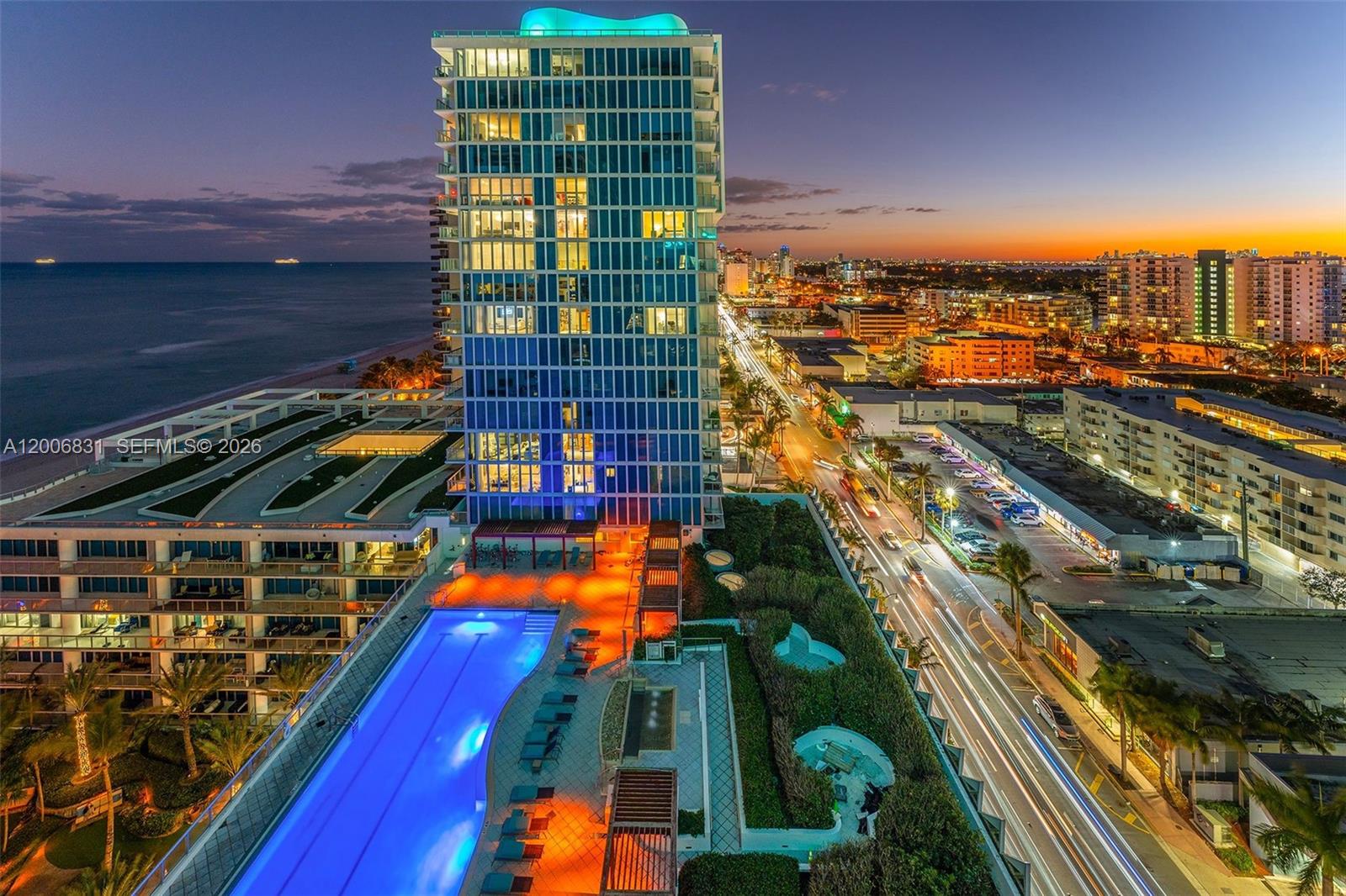 6801 Collins Ave Unit: PH01/02