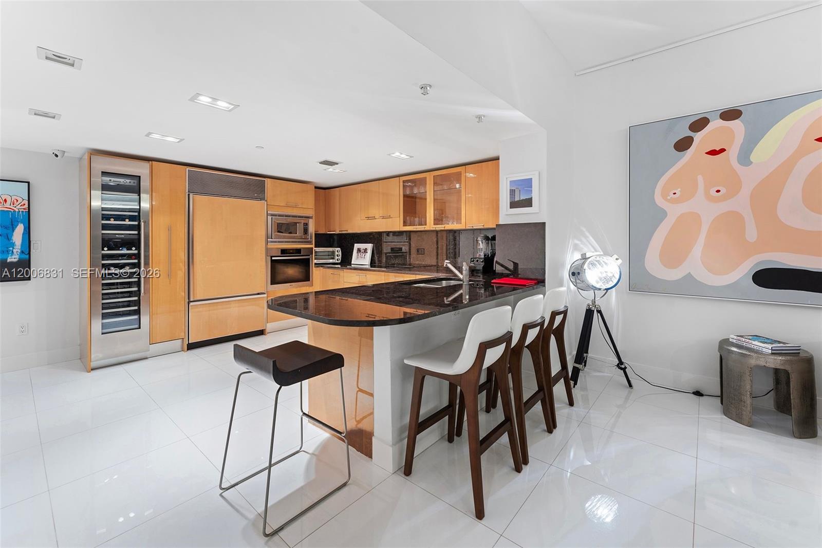 6801 Collins Ave Unit: PH01/02