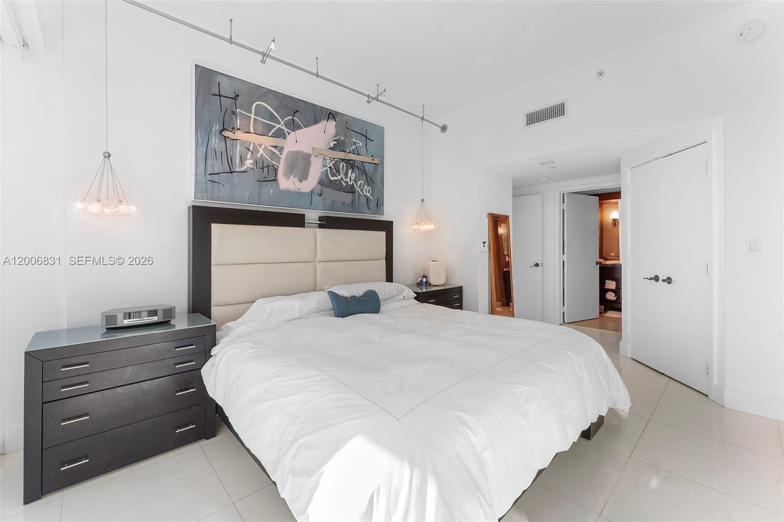 6801 Collins Ave Unit: PH01/02