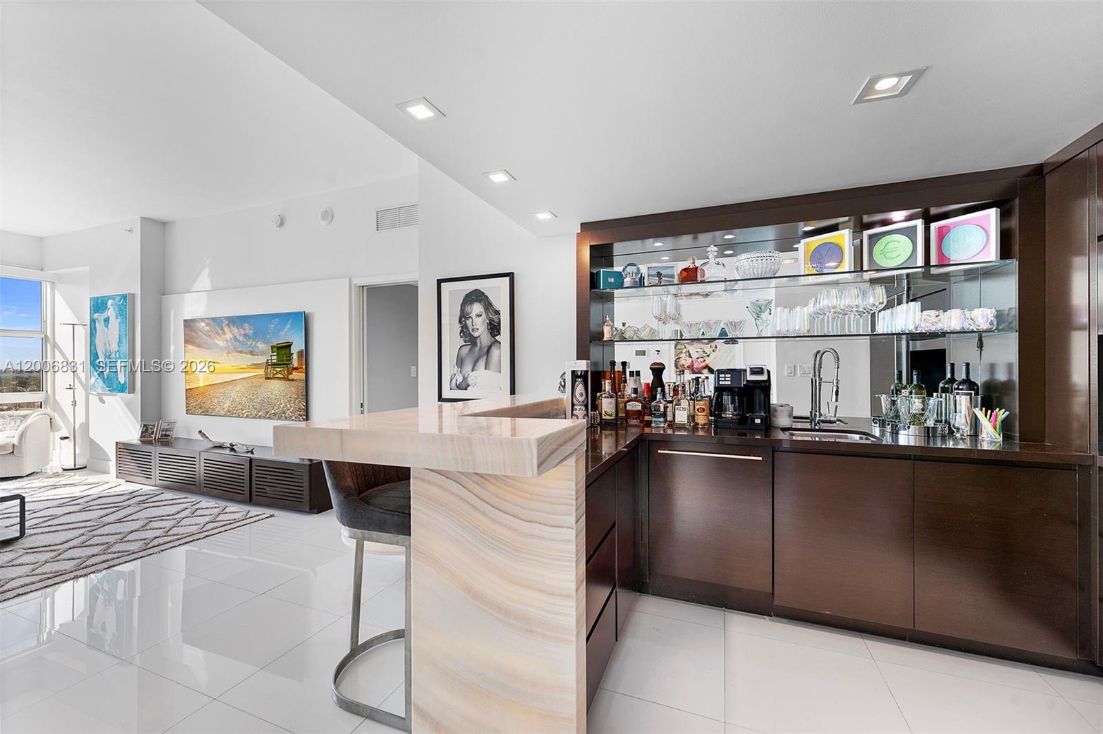 6801 Collins Ave Unit: PH01/02