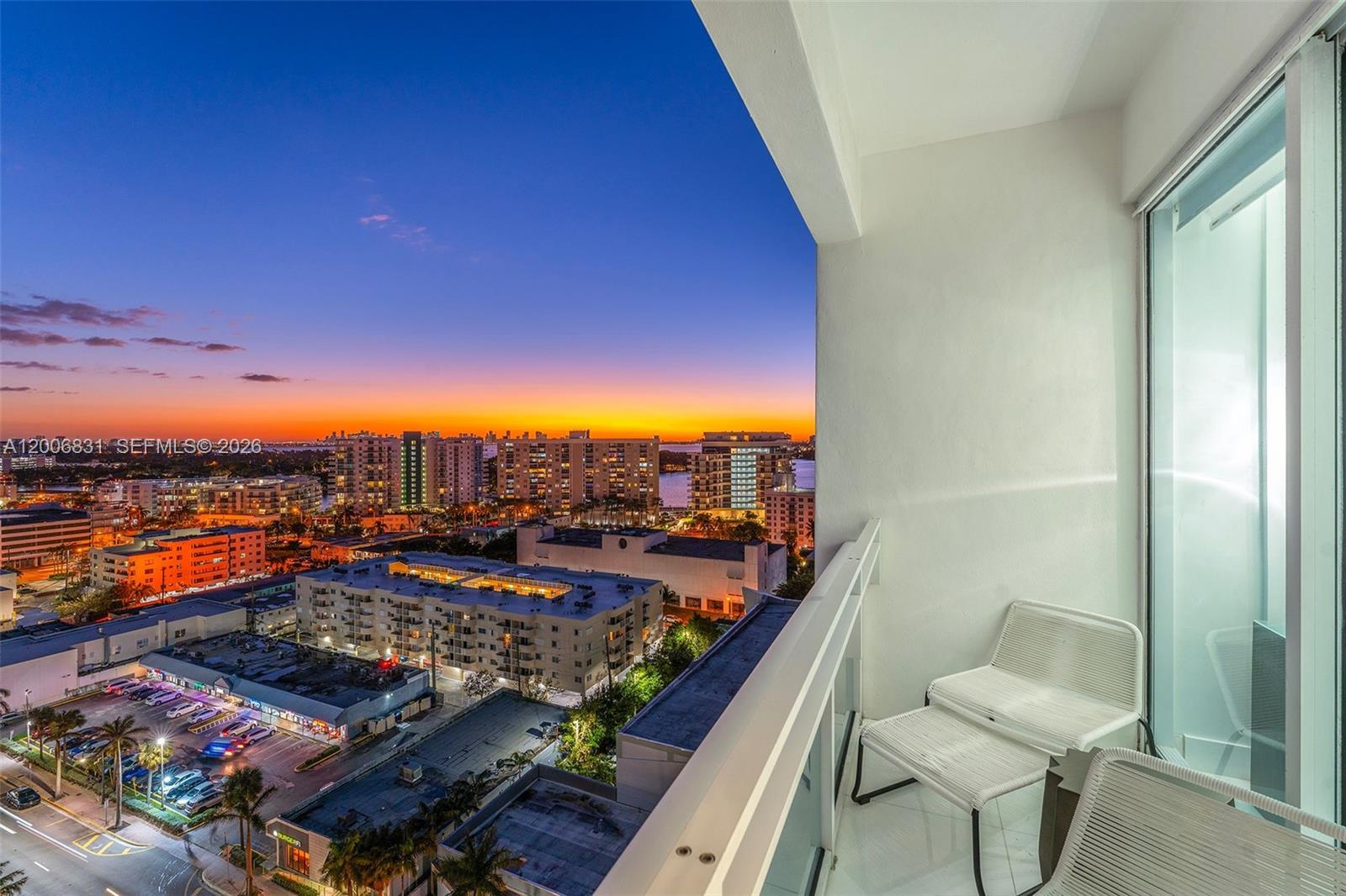 6801 Collins Ave Unit: PH01/02