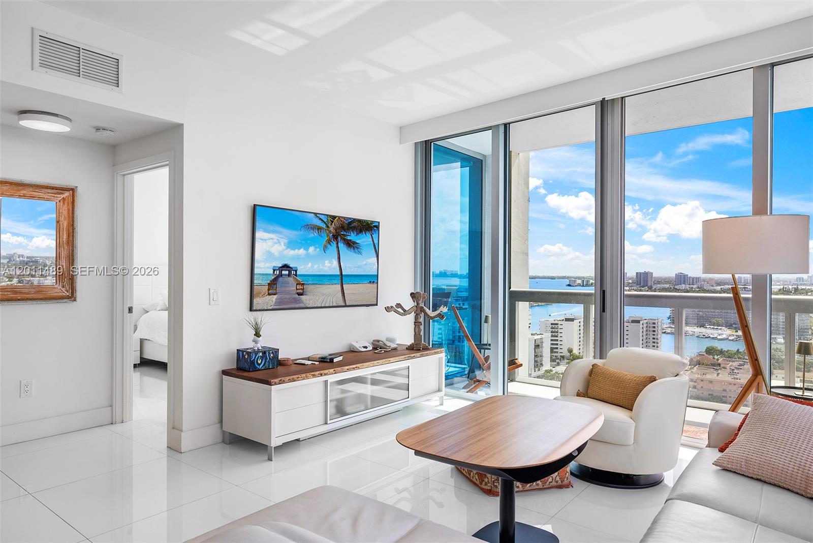 6899 Collins Ave # 2004