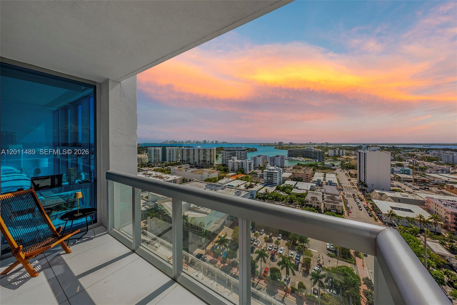 6899 Collins Ave # 2004