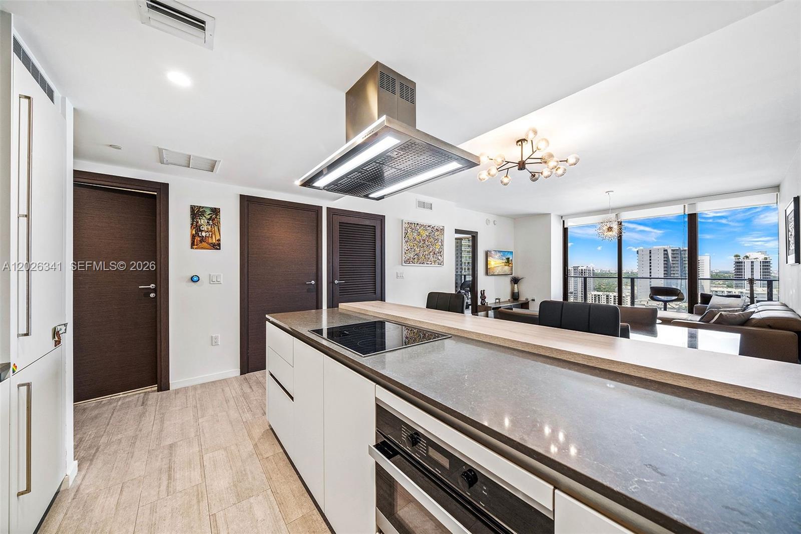1000 Brickell Plz # 2111