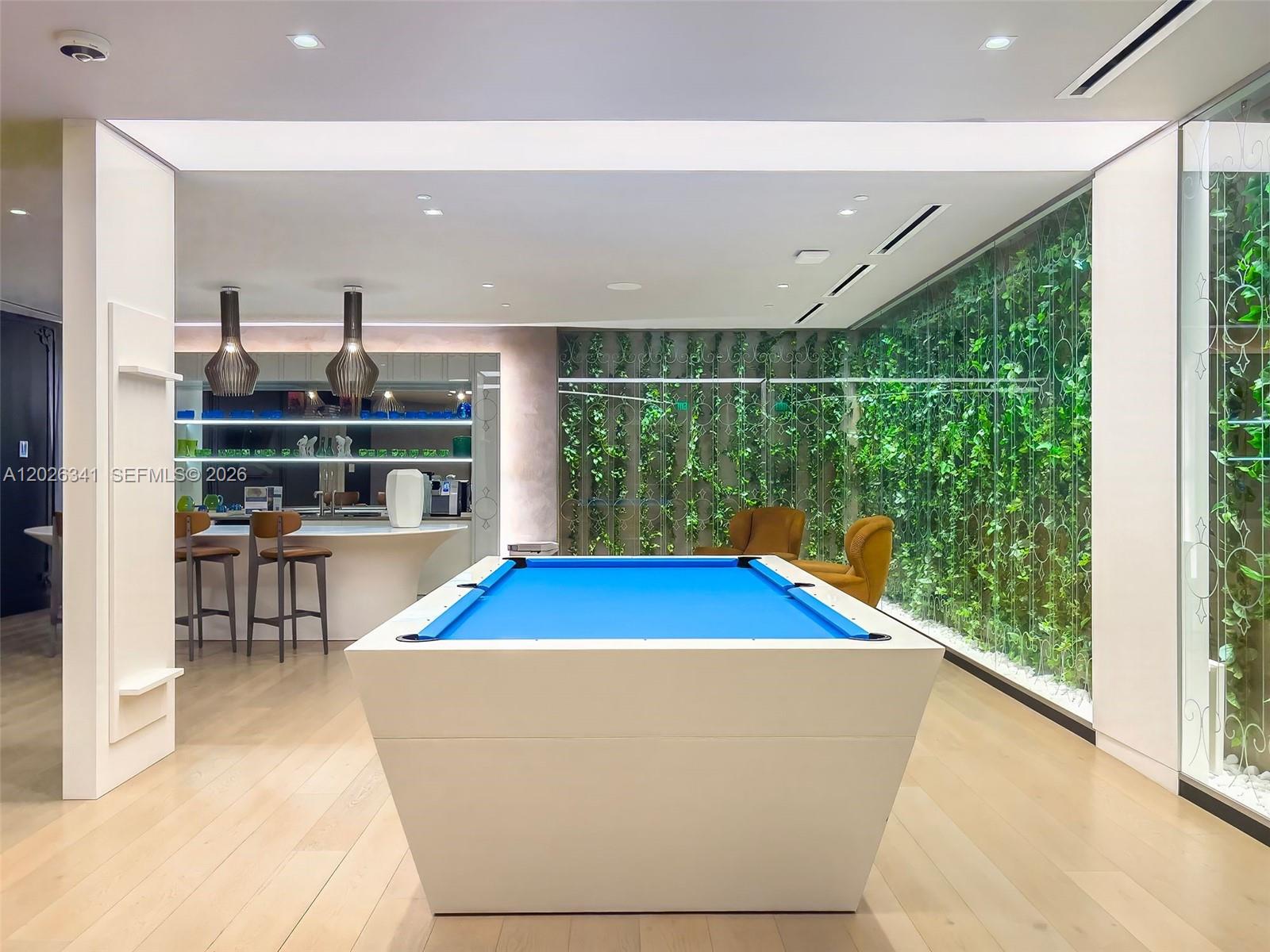 1000 Brickell Plz # 2111