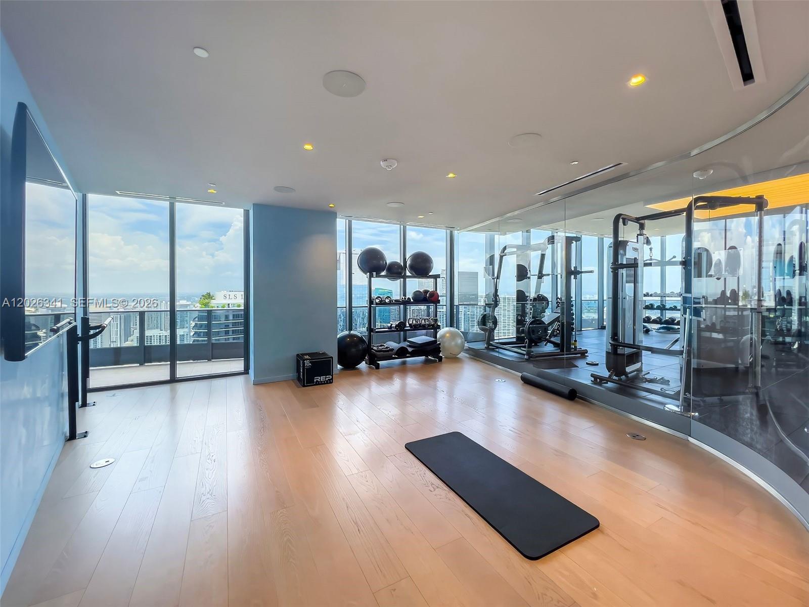 1000 Brickell Plz # 2111